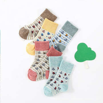 Cute cartoon wholesale  Children's socks  winter 100% cotton coral thick  fleece feet non-slip floor socks baby socks